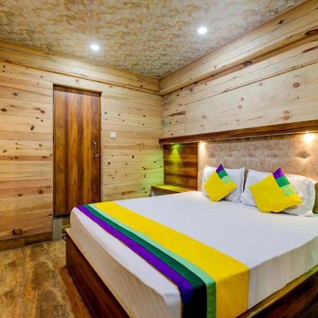 Hotel Vinayak Nainital Near Mall Road Lake View Room 외부 사진